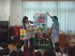 こどもの日の集い３　2歳幼児.jpg